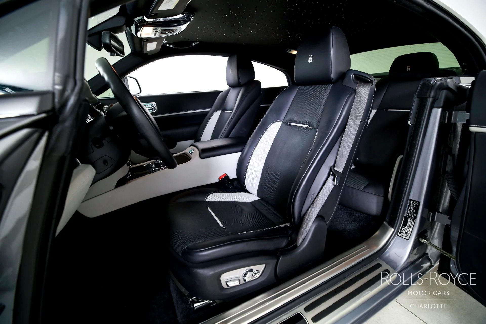 mph012_464748470_Used_2020_Rolls_Royce_Wraith_Black_Badge_1772227787_b3ee456eac