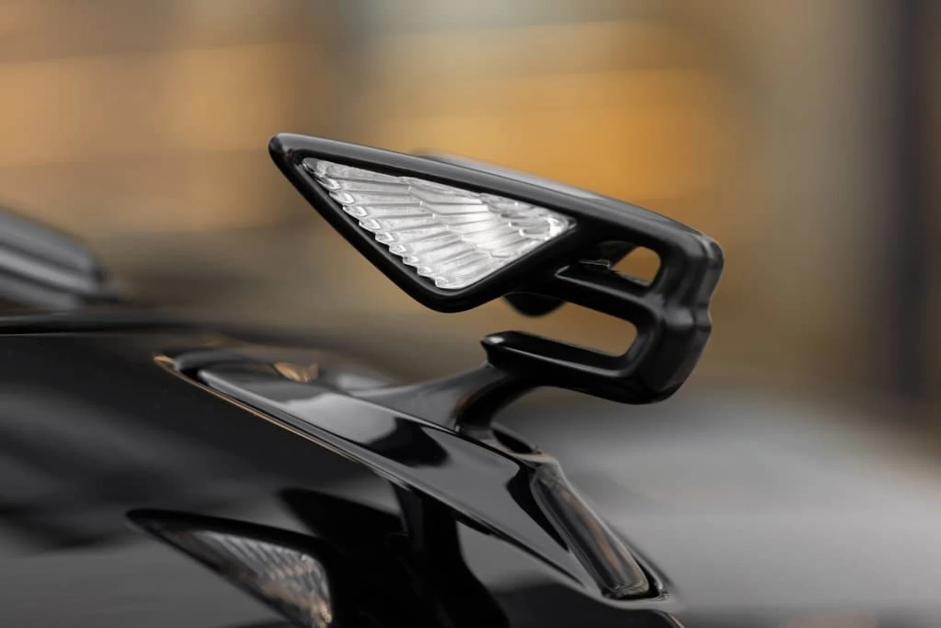 mph012_467598414_d9c43d2949395f3effc1bcb679ae197bx_c60ee9d9aa