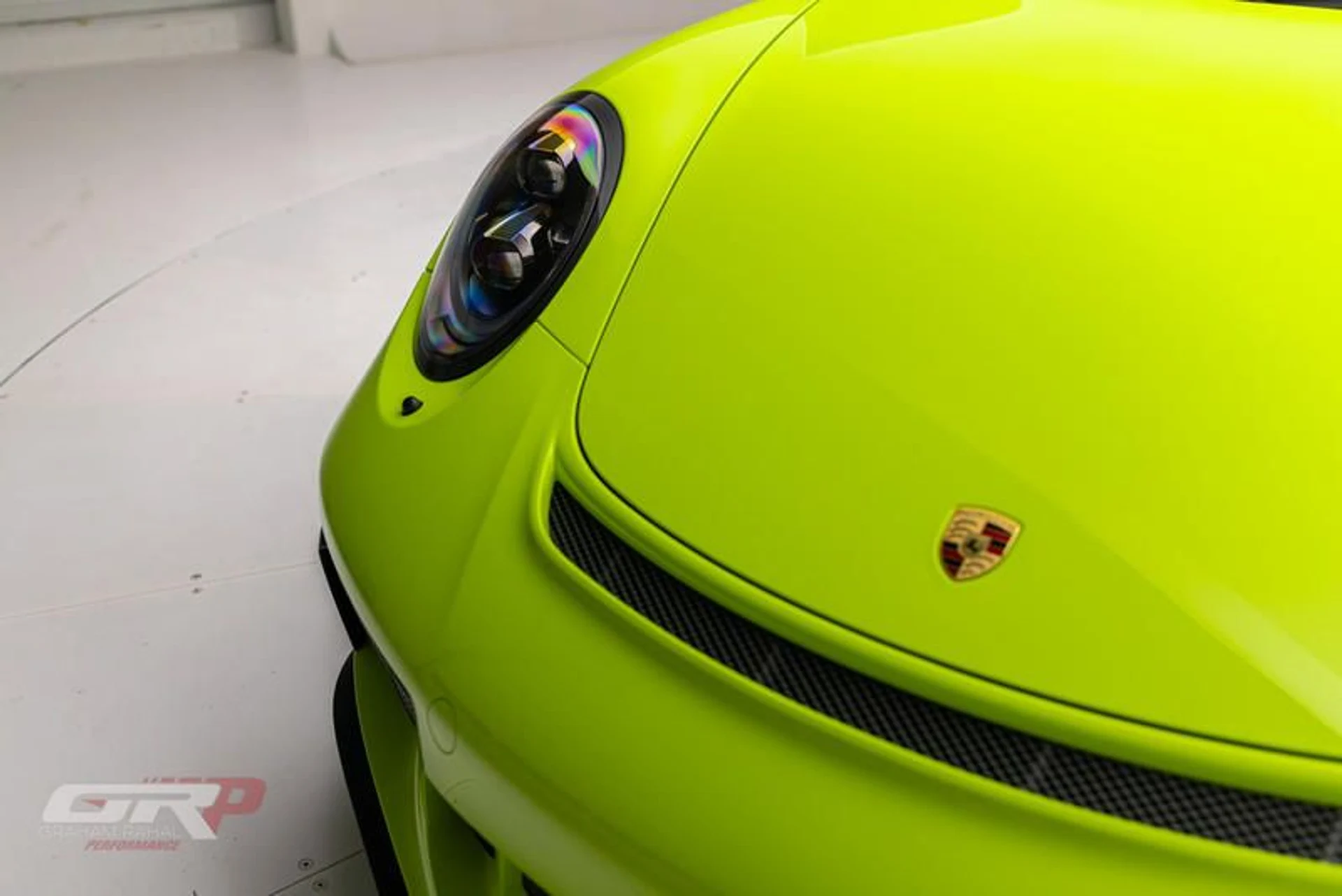 mph012_469033703_3_C18_BF_52_01_EE_4627_97_BC_F94295710_CB_2_252603096d