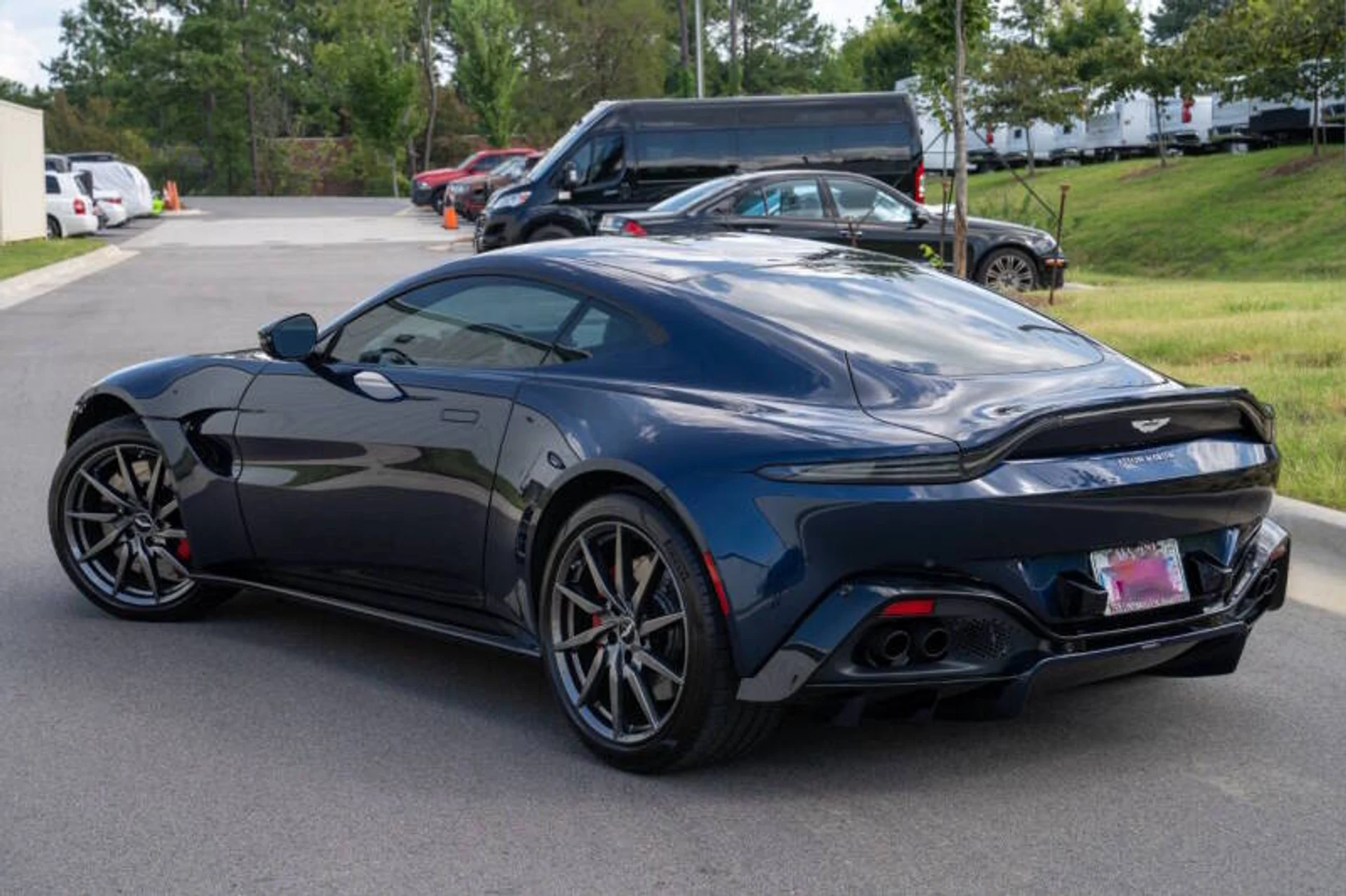 mph012_487748923_2020_aston_martin_vantage_base_2dr_coupe_6e689a0e63