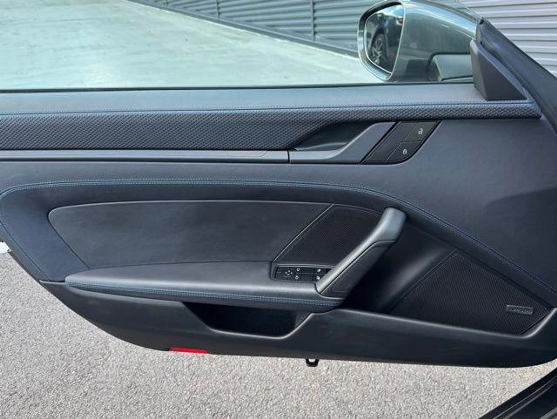 mph012_489288979_WIWU_6q_M_Kir_C_Cfim_UTY_Nhmgcri4_4410fee406