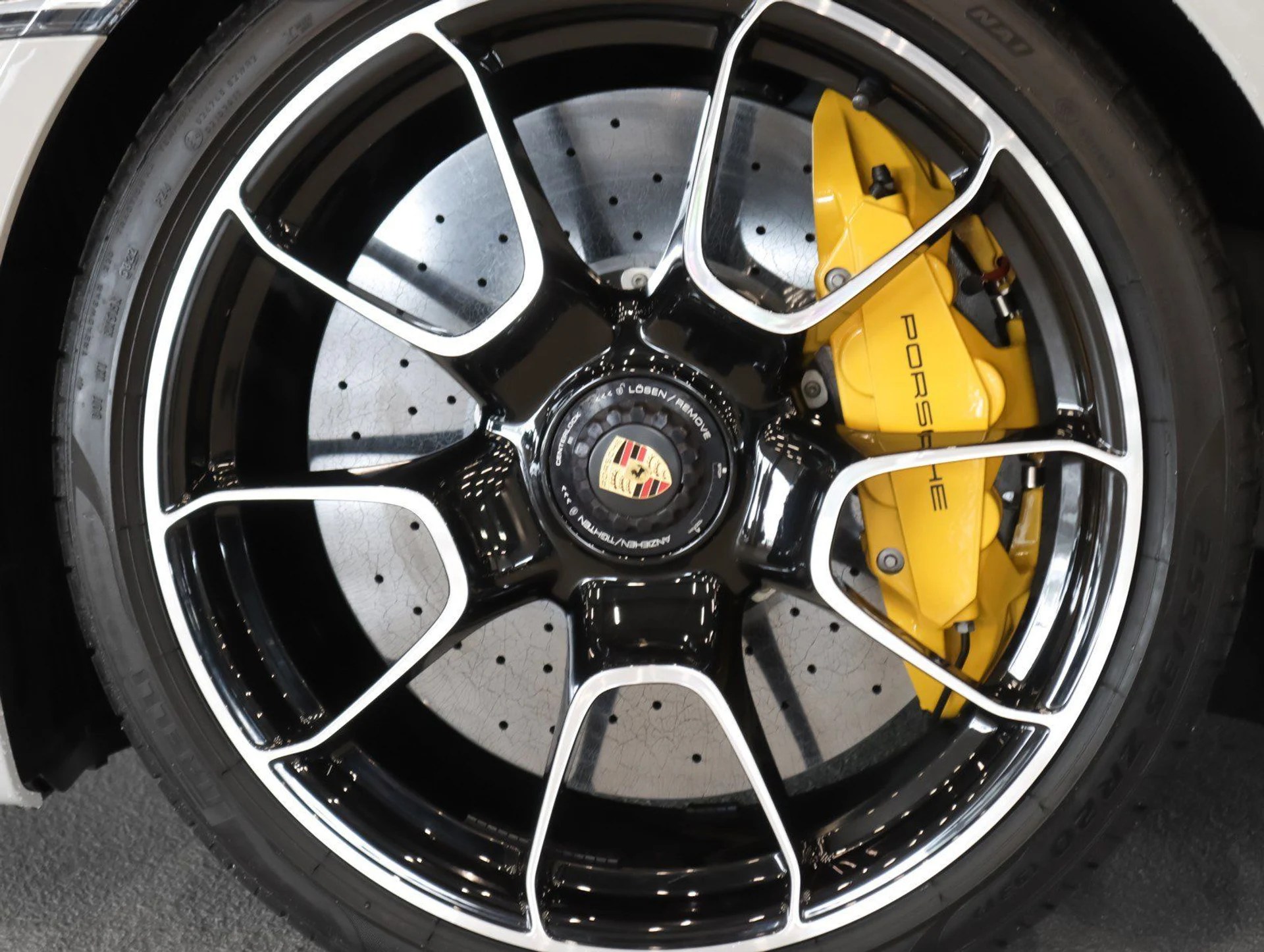 mph012_490574106_e38329b6d469933d0d0278ae6147dc96_eb1337c6b9