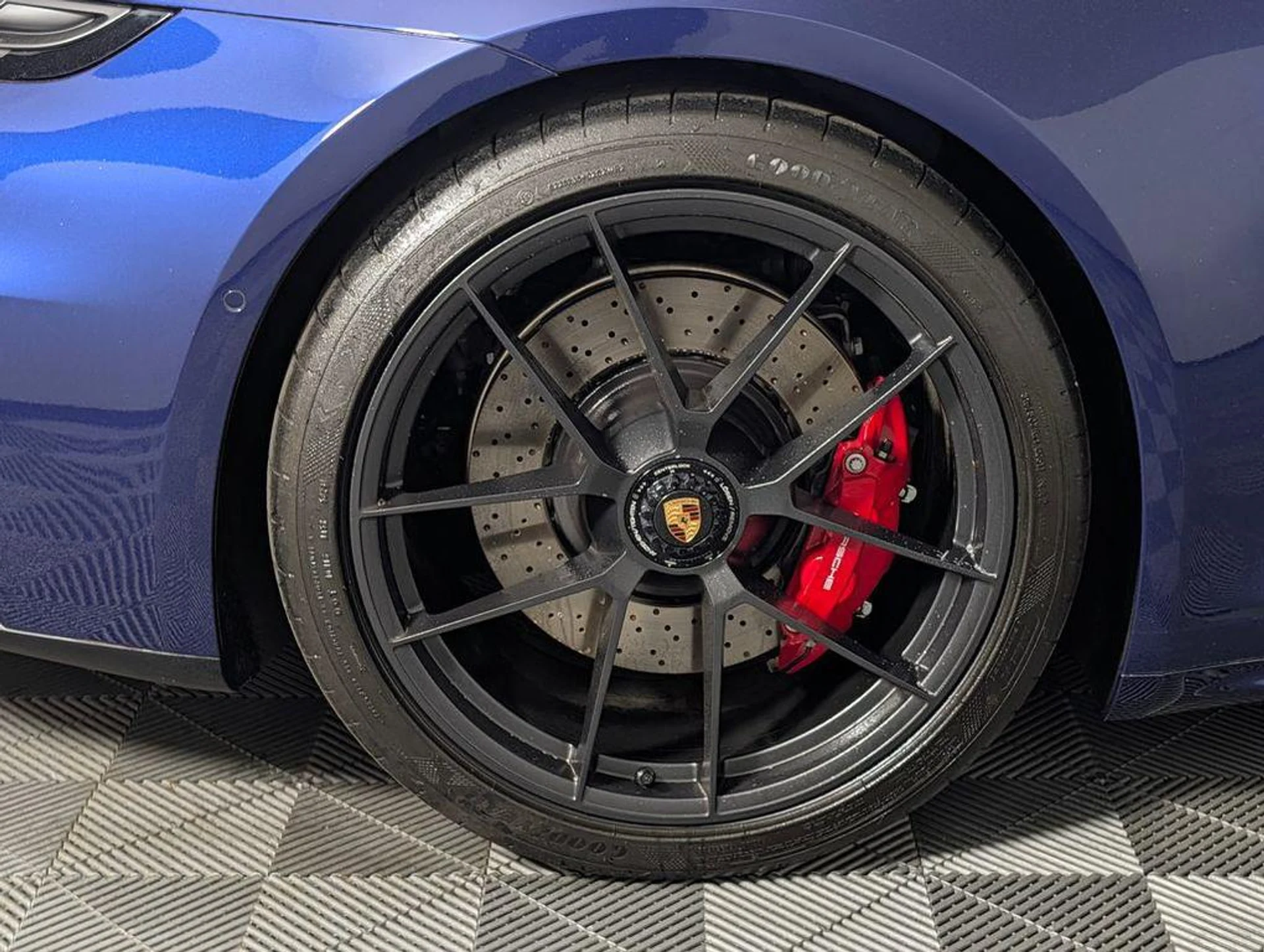 mph012_495553126_J61o4_UBA_4u4d_O8_Vak_Bc_Ther8o4_352c445521