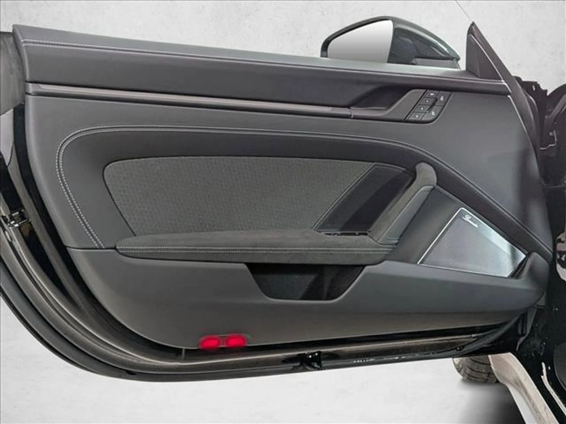 mph012_496945277_Q0mkxy_Ouo_M5d_C7sygc_Ls_Kvr_HO_1_U_746339d6ca