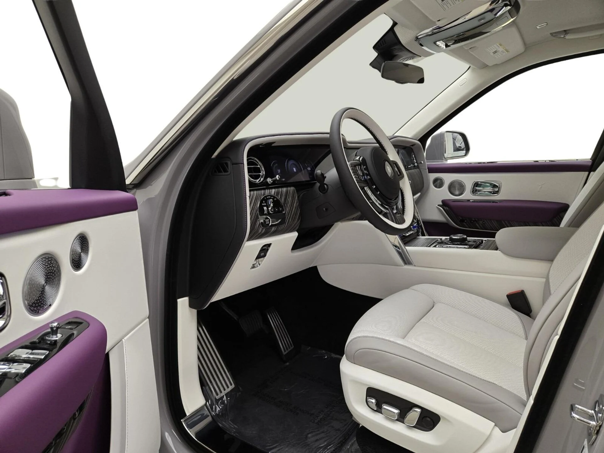 mph012_498130656_New_2026_Rolls_Royce_Cullinan_1760421155_f52e8dcfbd