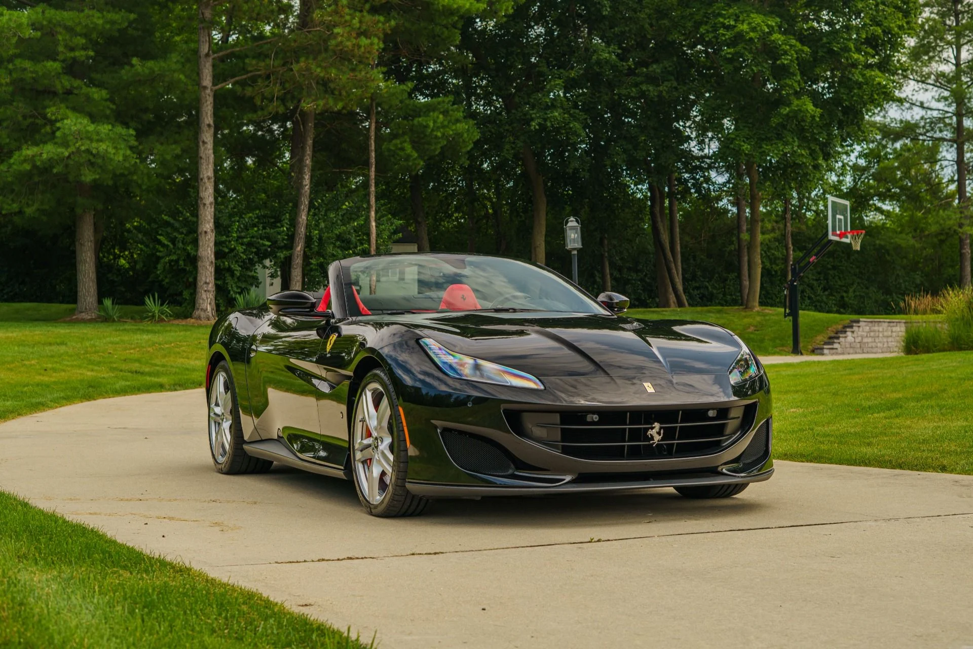 mph012_500338139_Used_2019_Ferrari_Portofino_1783726040_f223fddbcb
