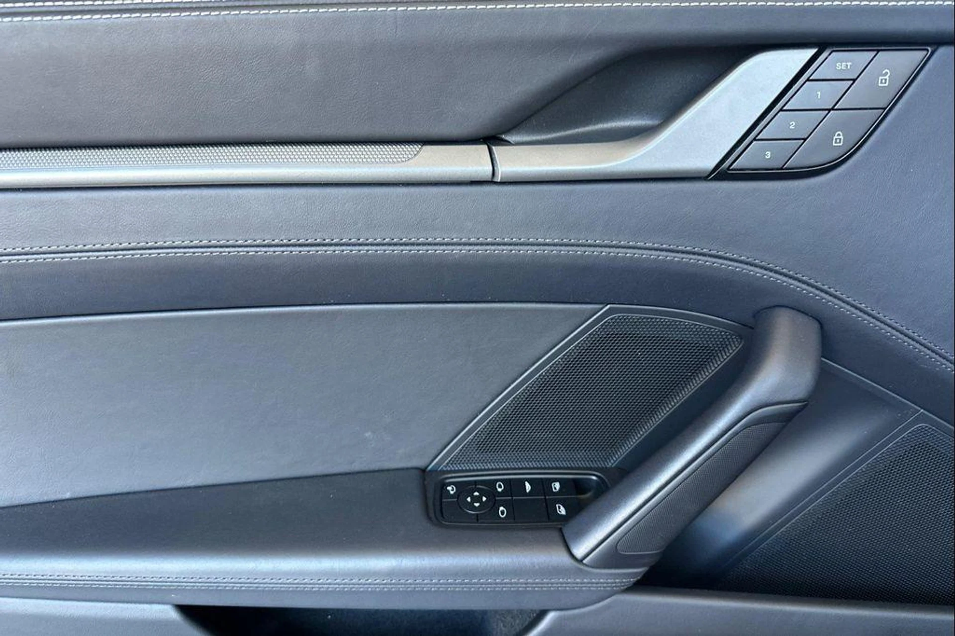 mph012_500371667_1d_N5t8d_Ll_Bc78oz8_Kb_hoy_Bmj_E_cb652ec20c