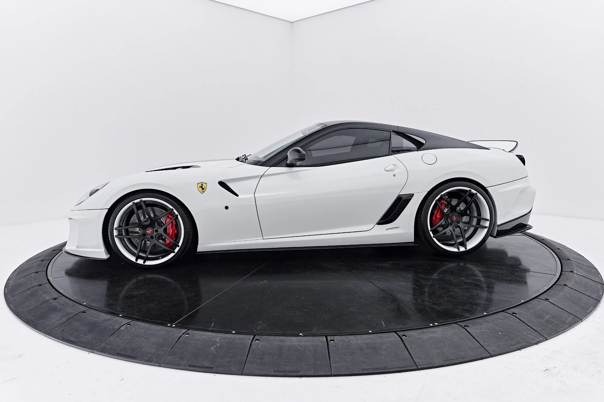 mph012_510634259_Used_2009_Ferrari_599_GTB_Fiorano_1790619457_4b22d24eb3