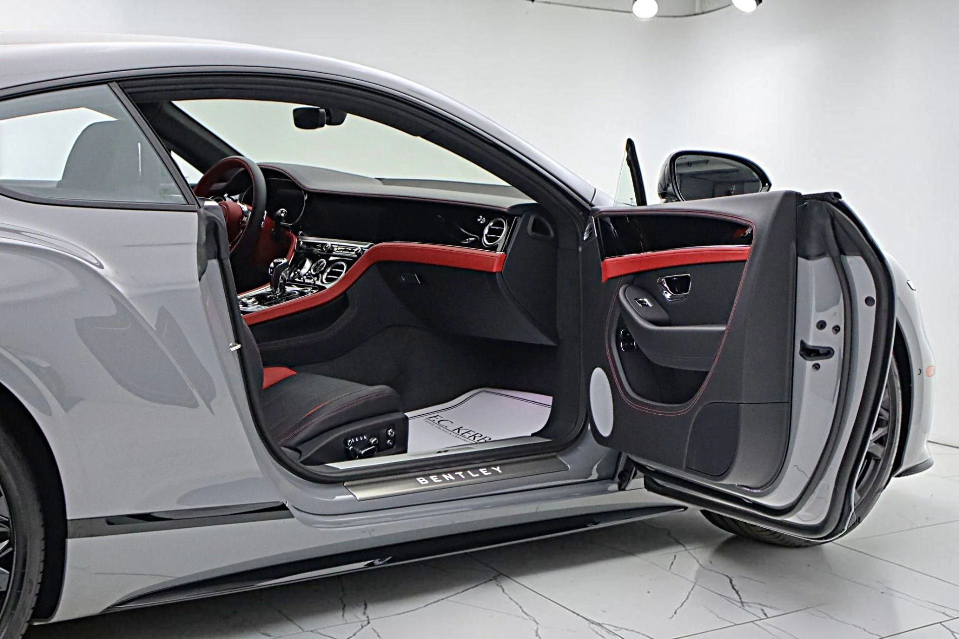mph012_511169045_New_2026_BENTLEY_CONTINENTAL_GT_S_b93cf8d954