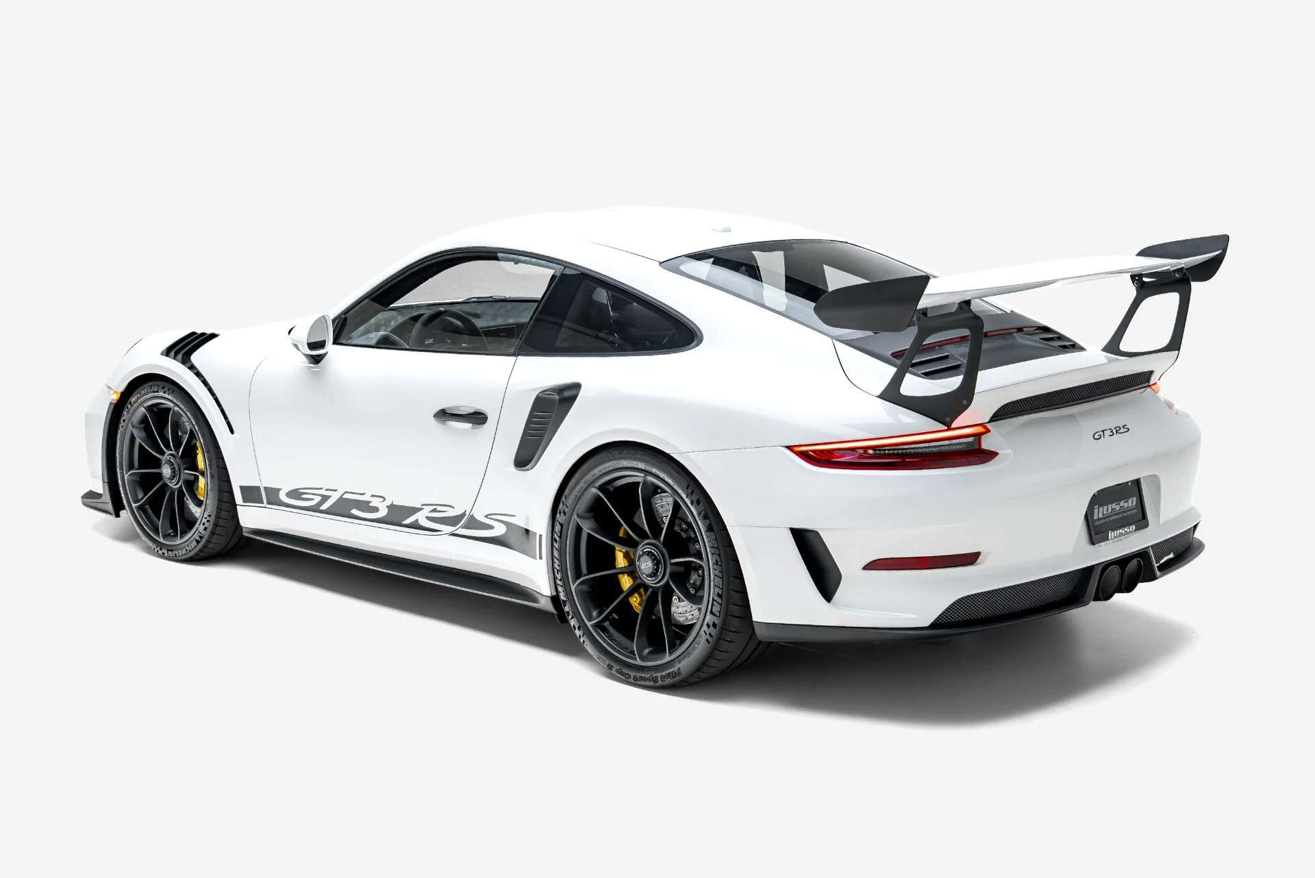 mph012_512459211_Used_2019_Porsche_911_GT_3_RS_1787346274_4a6b63f859