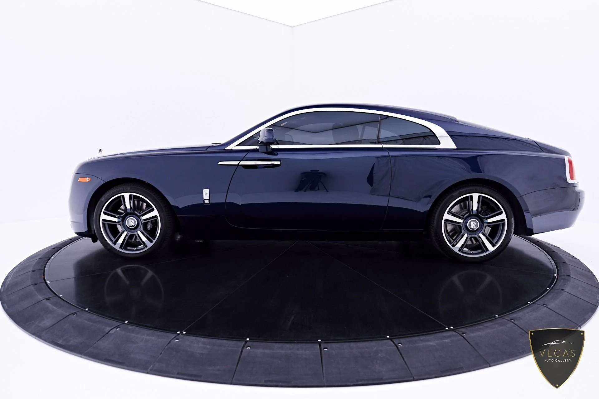 mph012_515729481_Used_2017_Rolls_Royce_Wraith_Base_1782429907_adc2b6b52d