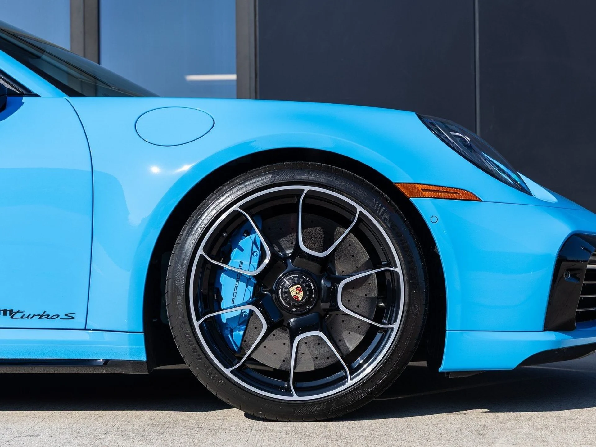 mph012_523114757_13_7c01792b75