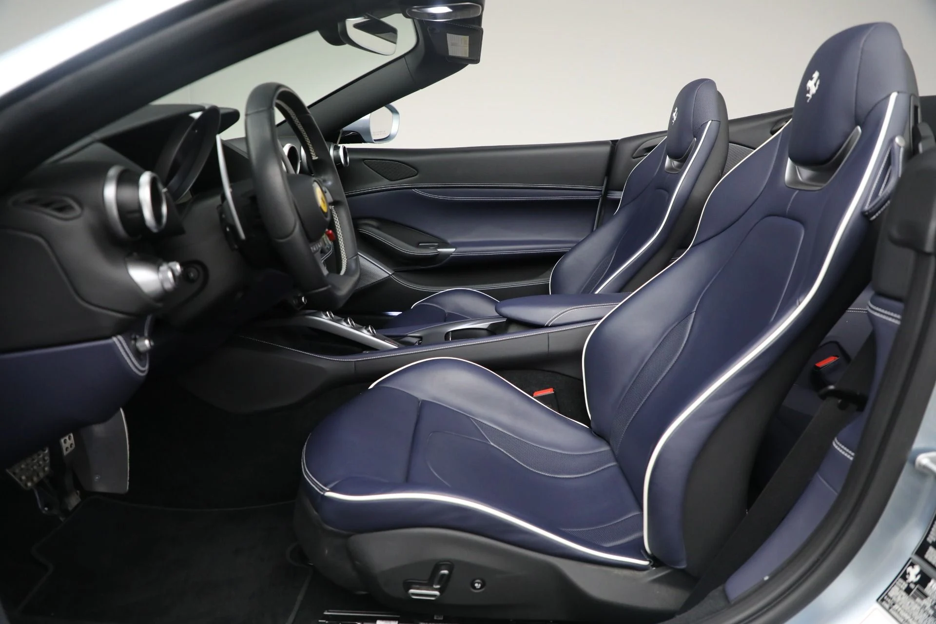 mph012_532380301_Used_2023_Ferrari_Portofino_M_1762634219_6f35f4b8ee