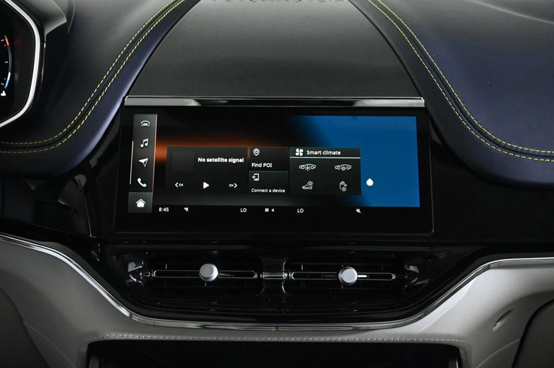 mph012_534206699_new_2026_aston_martin_dbx_707awd_11350_22965901_12_1024_aa2aa8e082