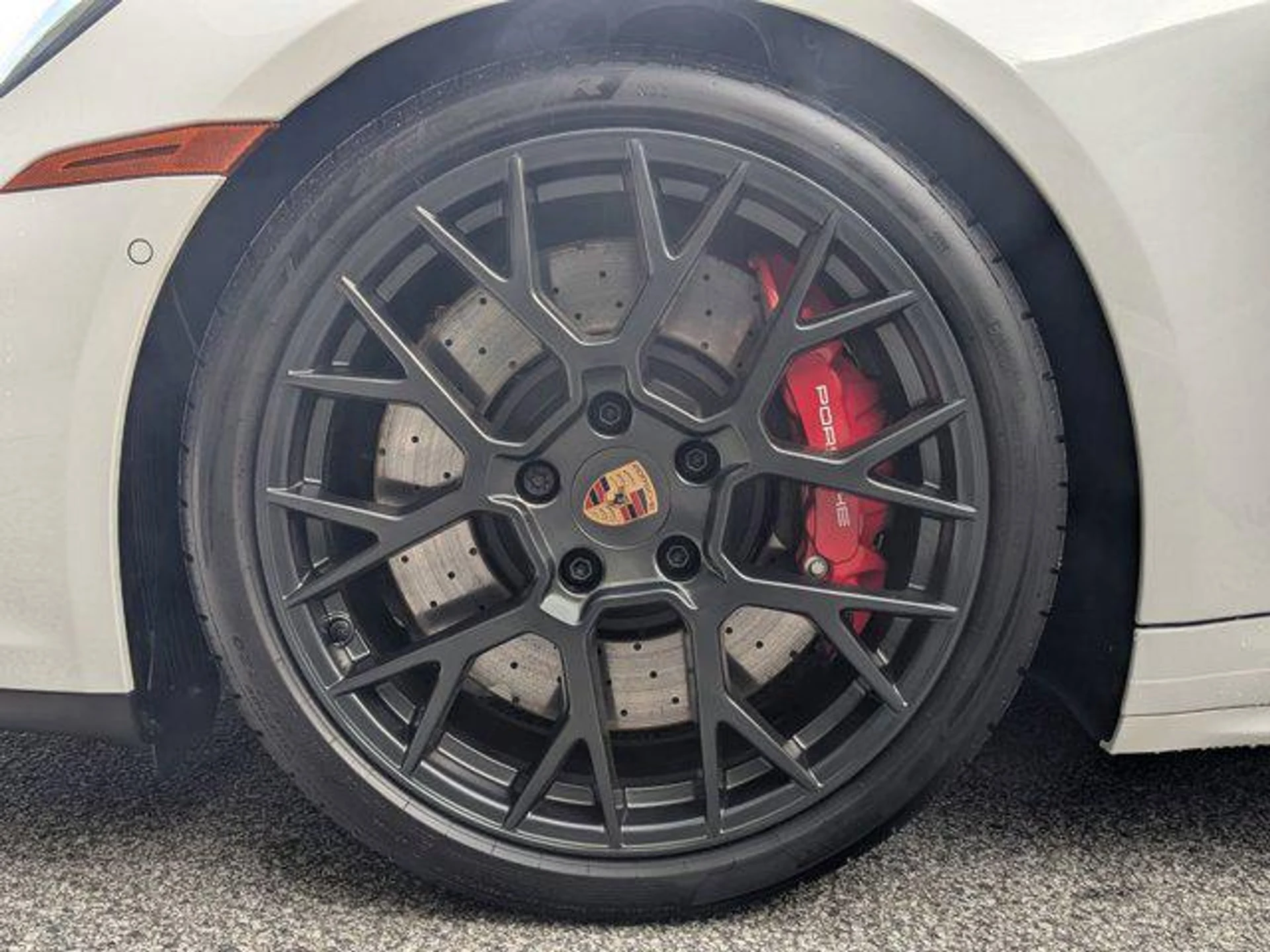 mph012_537110772_t9_Yqqk_RX_8yxz_Z_Sf8_Buev_N_Uo4d_E_ef1809281f