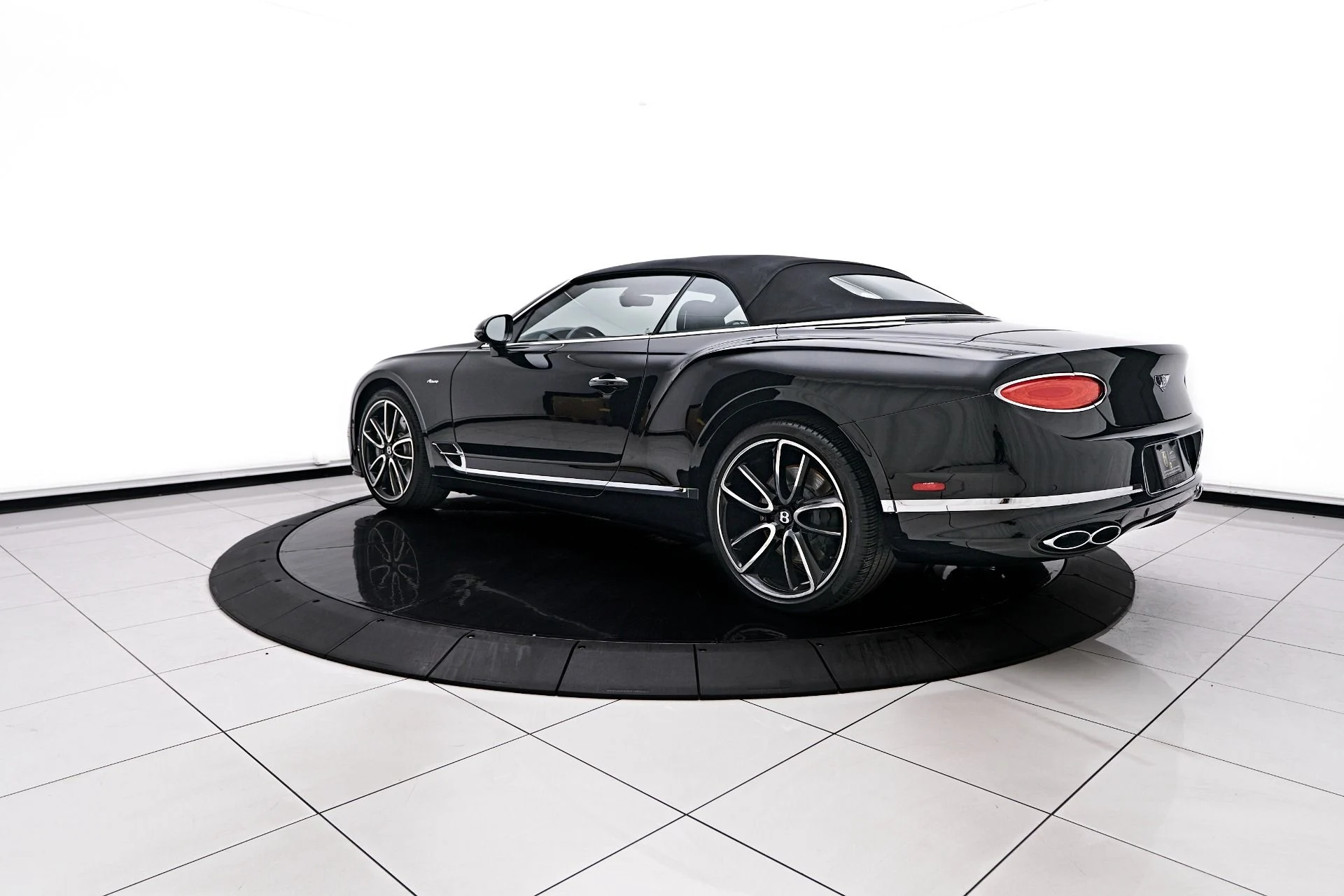mph012_537669088_Used_2023_Bentley_Continental_GT_Azure_1757028928_5508a7a0f2