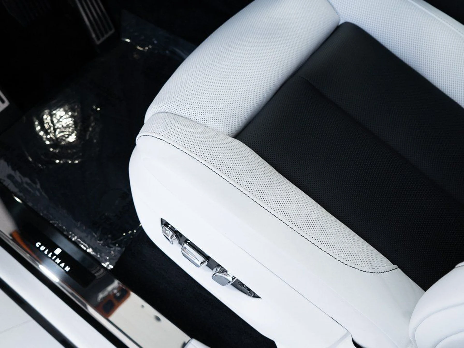 mph012_544200330_09331bfec395099c9ced4a2df2e9da1d_110d21cdd9