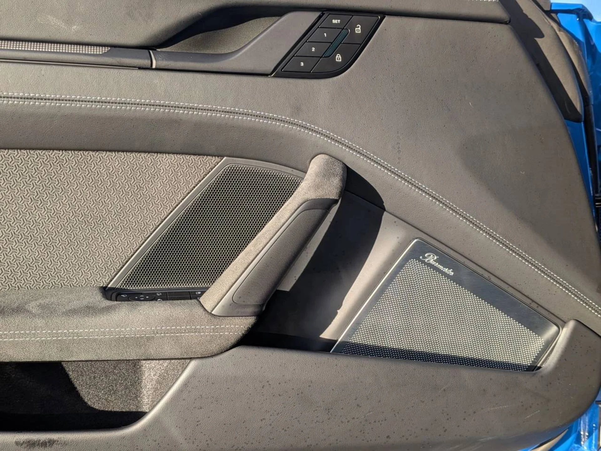 mph012_551274862_bb56535cf3e8e82007ffee76a787bead_1092112255