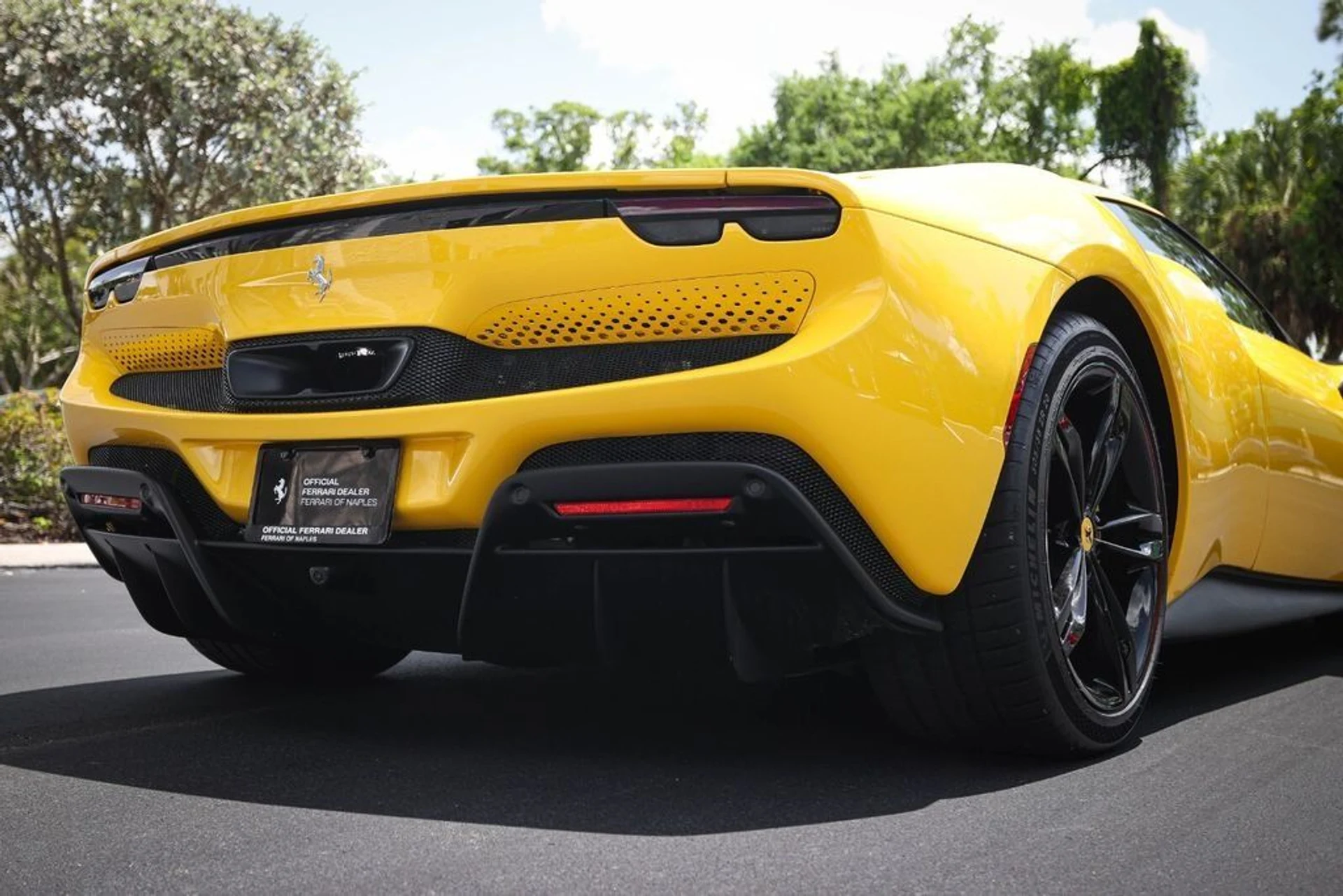 mph012_553636806_f6b2b2e629553d564b788ac88d2b8e73_f8259d9a4b