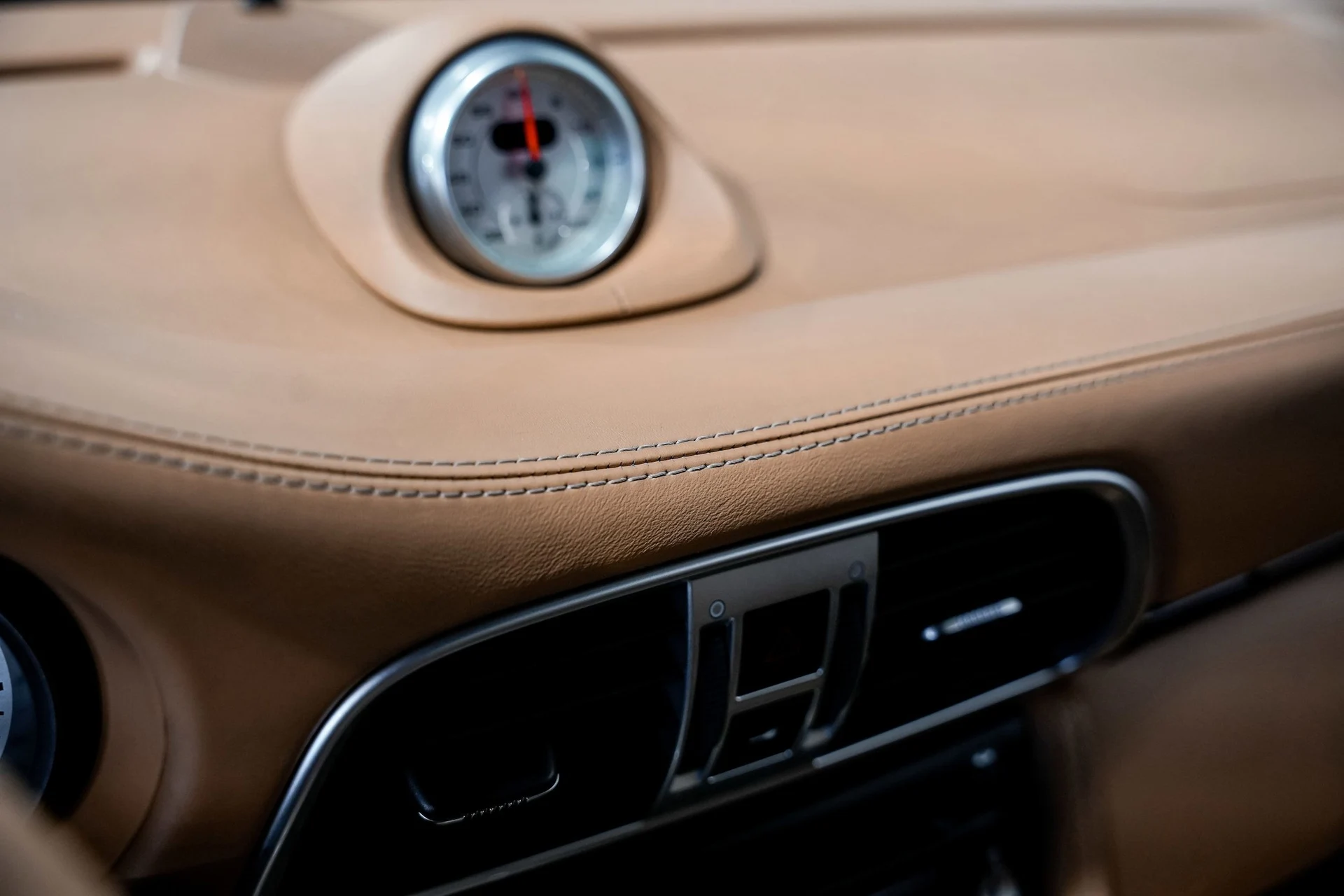 mph012_555568244_3b739e2cb6b5bf4e120560075bbecabcx_8979c9e2a6