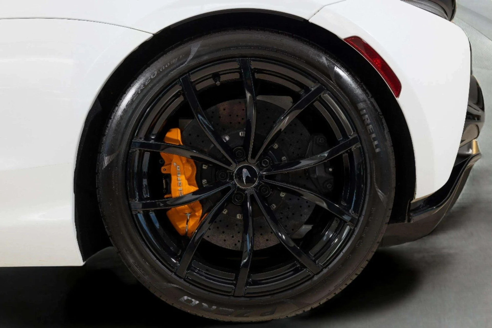 mph012_56263042_image_13_d09452ac60