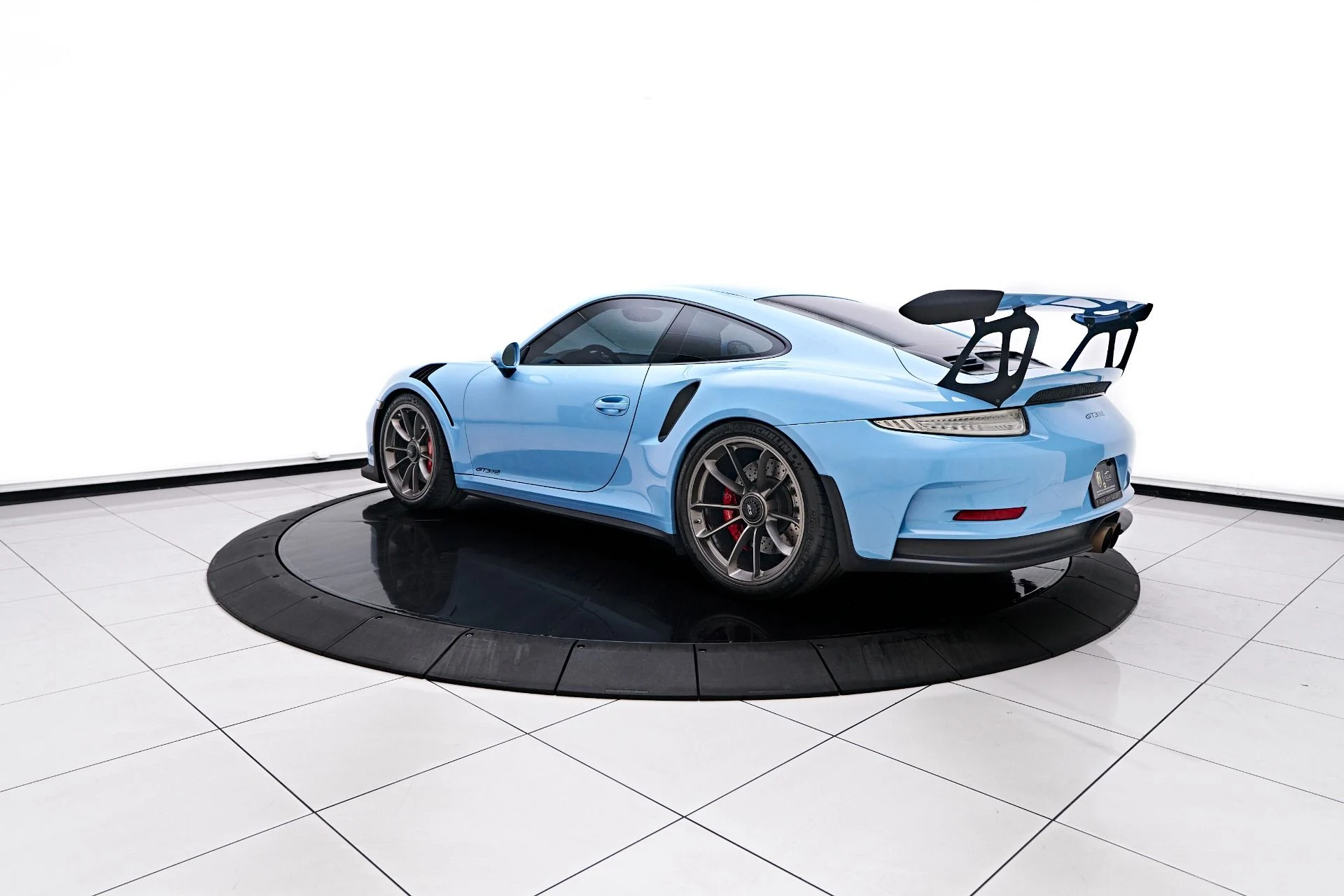 mph012_564048564_Used_2016_Porsche_911_GT_3_RS_1755310000_9335891eab