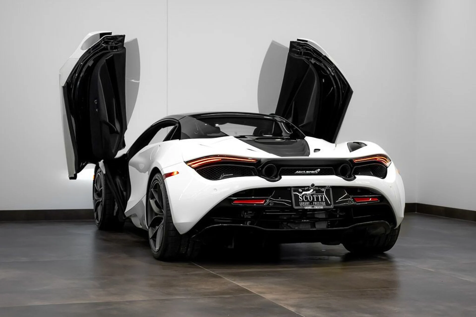 mph012_564359192_mclaren_720s_2020_jpg_v_1758918548_b0612ea983