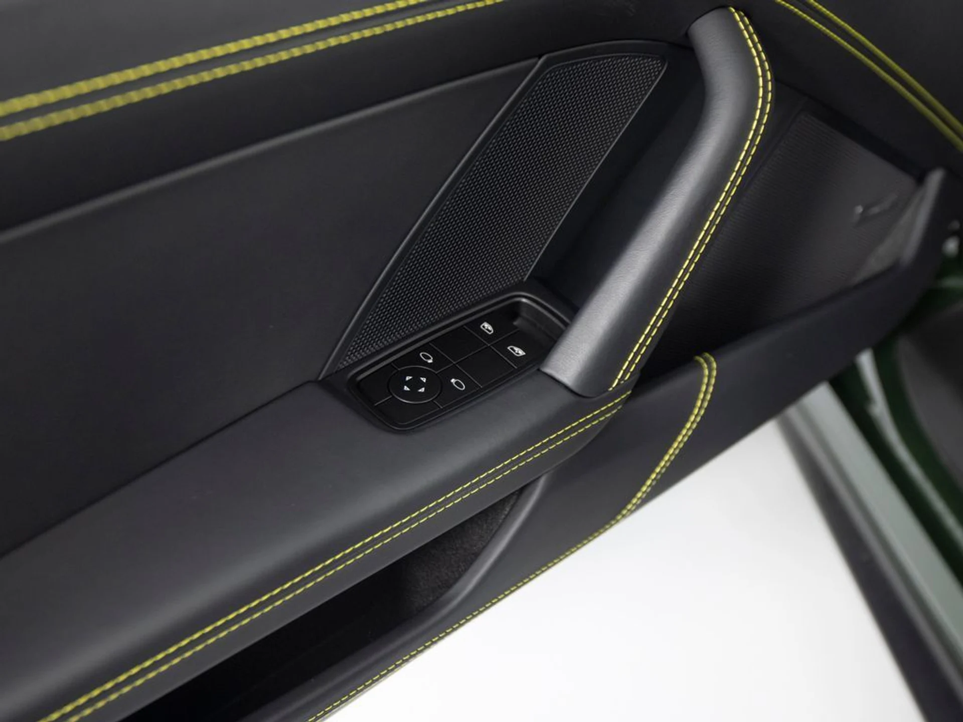 mph012_568436083_78f3a5e982af7f8436f25003a4508813x_5470936d1c