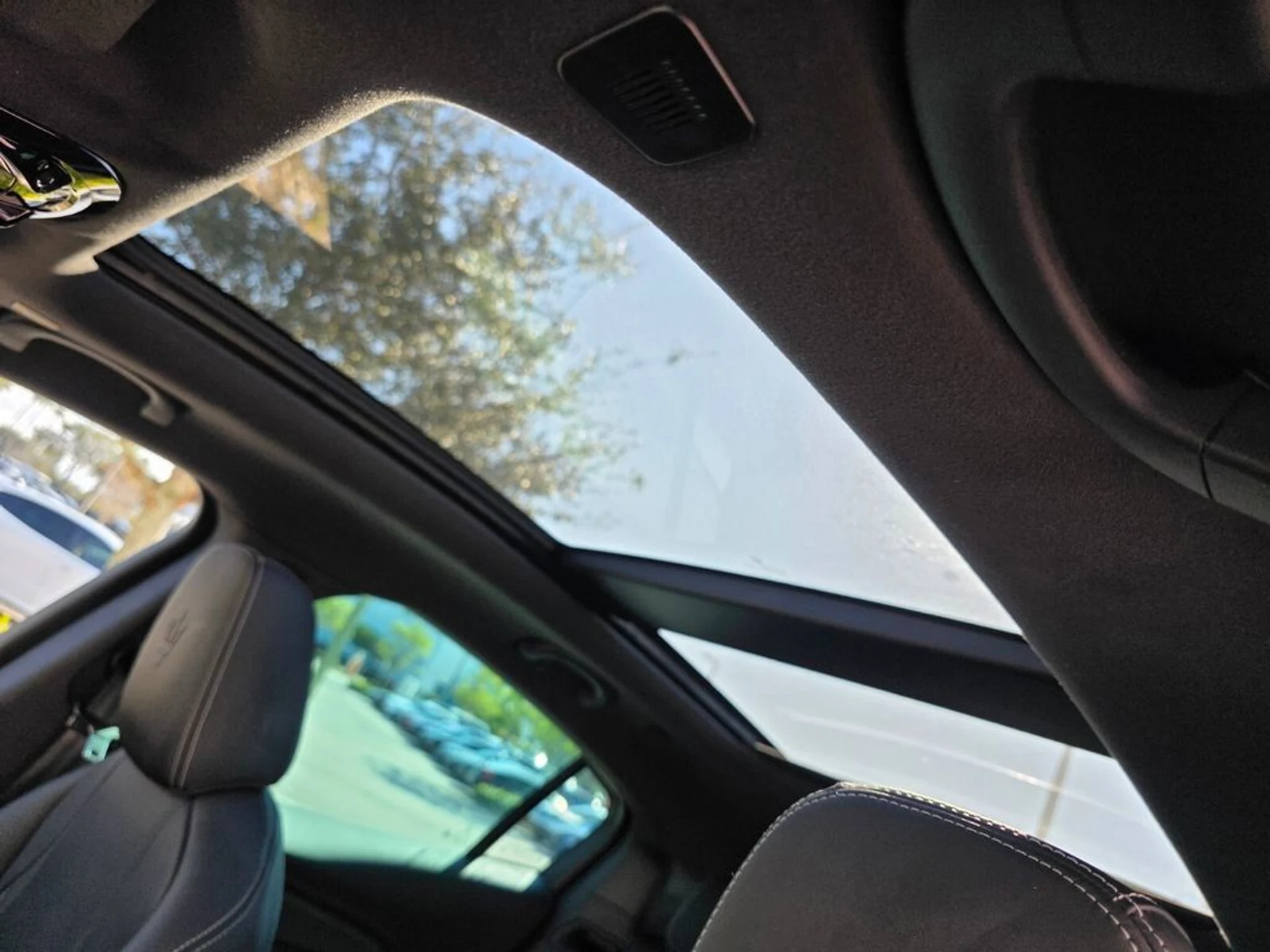 mph012_573687028_a8da67311874b249f3d21a5f49fda070_7a39fedbea