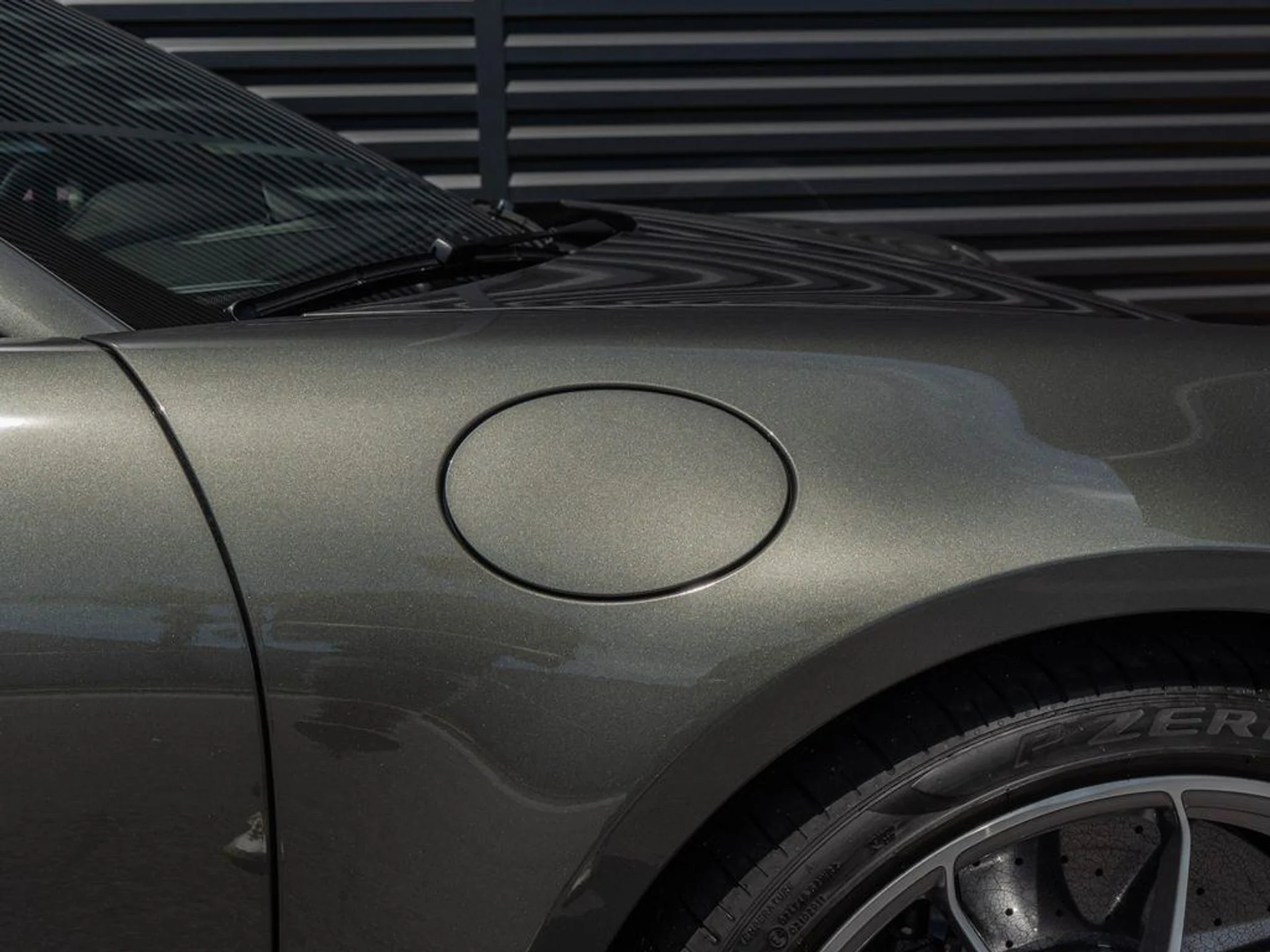 mph012_575249559_bw_B4_Cjt_JI_Be18peexrw_S_Tluq_Iu_M_ea88fb9696