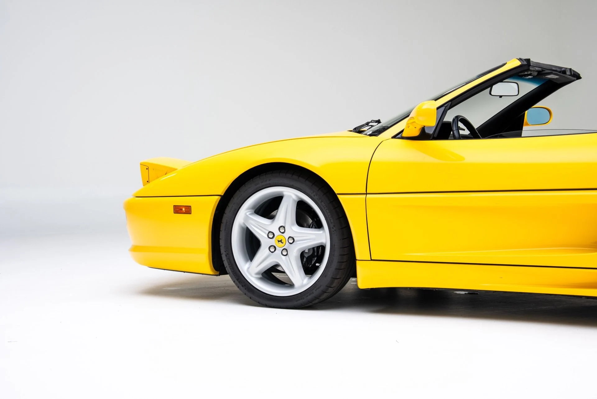 mph012_579888776_Used_1997_Ferrari_F355_Spider_1769636442_95f0d17f27
