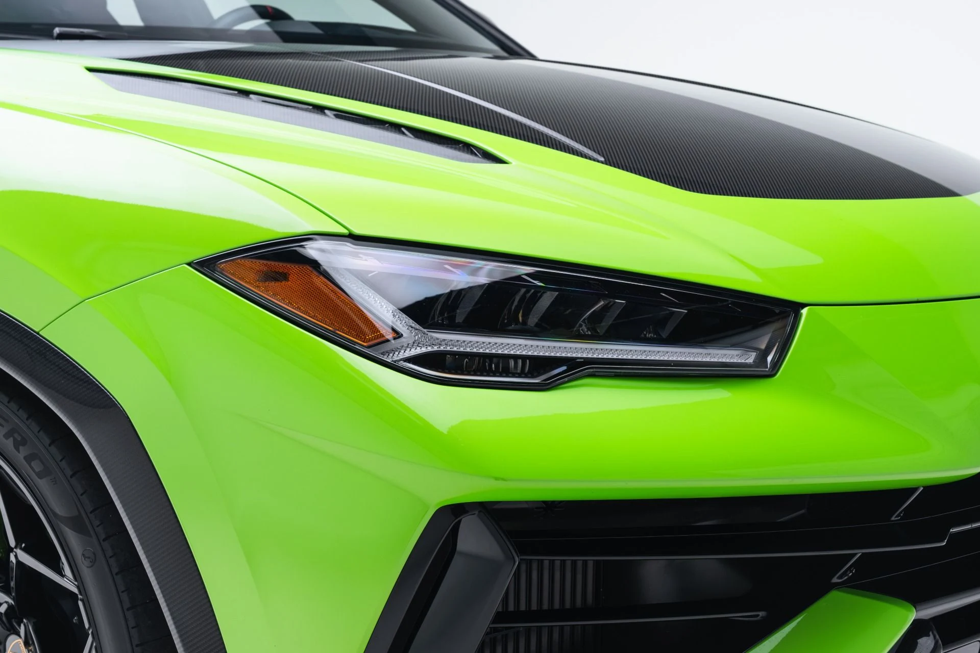 mph012_586849731_Used_2023_Lamborghini_Urus_Performante_1779121057_7d8ee51d39