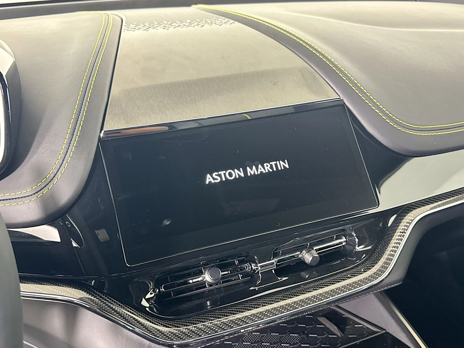 mph012_595640167_84e39e44b149508d75a2eb079e8ef5edx_85e3dc9406