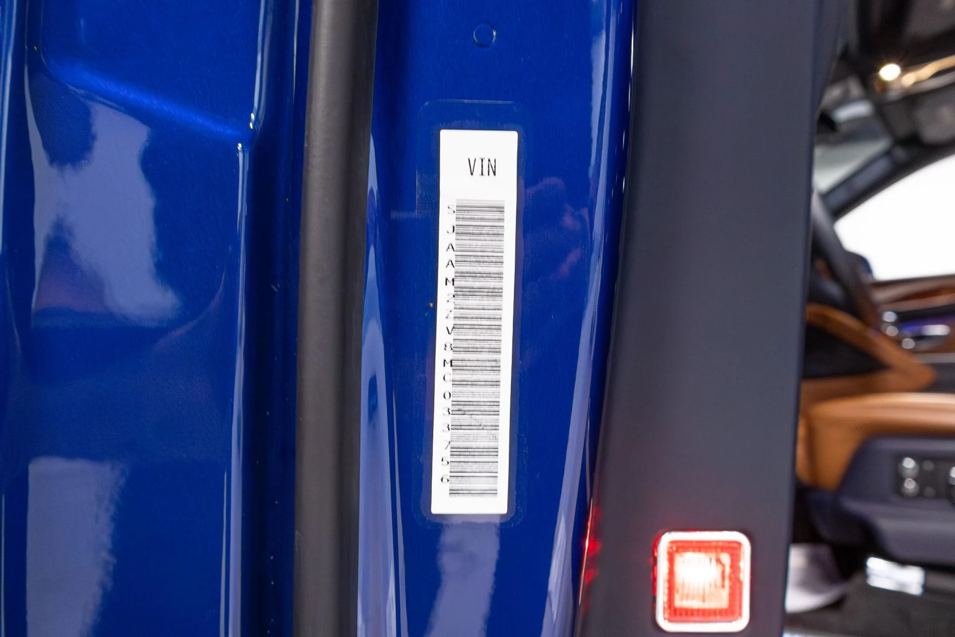 mph012_596263977_Used_2021_Bentley_Bentayga_V8_First_Edition_1775251926_bc93215f0b