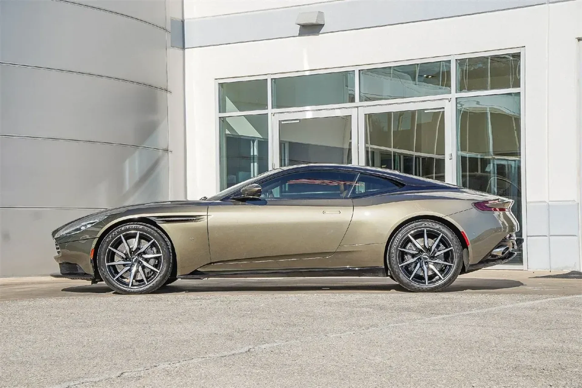 mph012_59733044_f9a9e2820b3842b88a13914f35d12abe_4fc2ca2c59