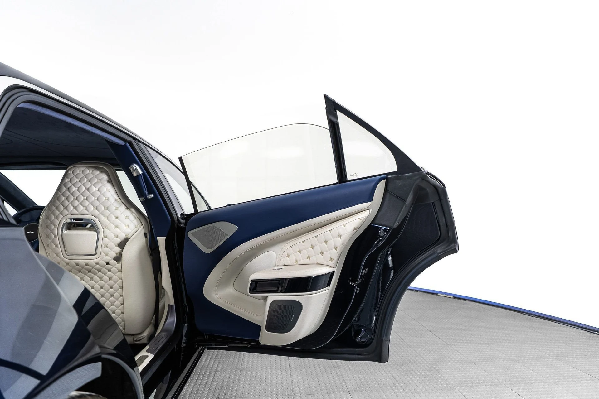 mph012_598881115_0d94555c972e476fb70923309220f24b_dc78ece1dc