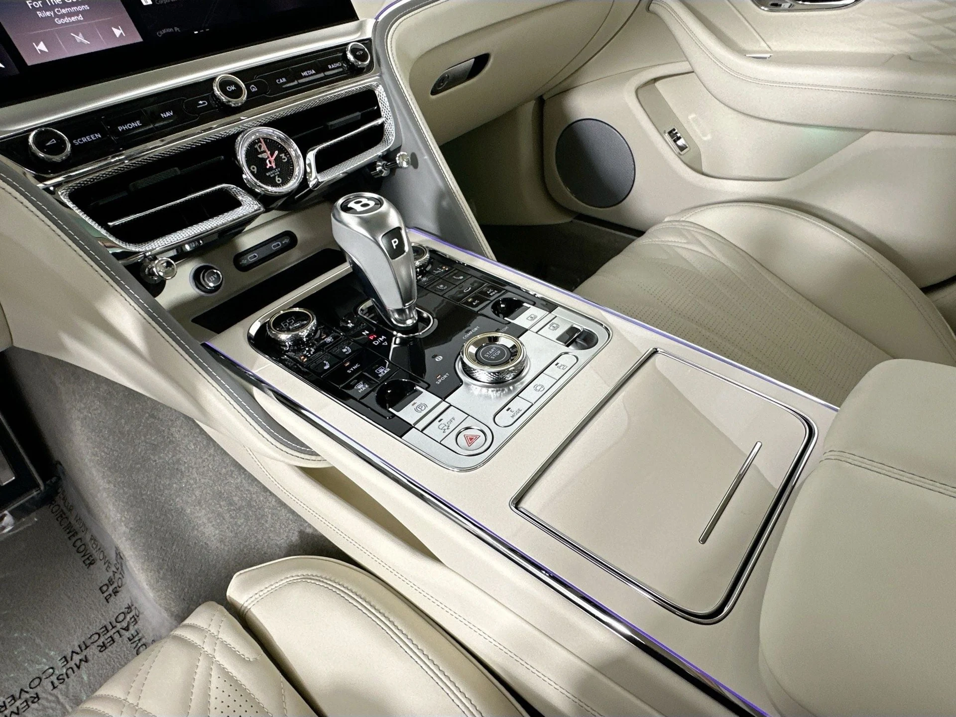 mph012_60160232_13_0c0230b2f5