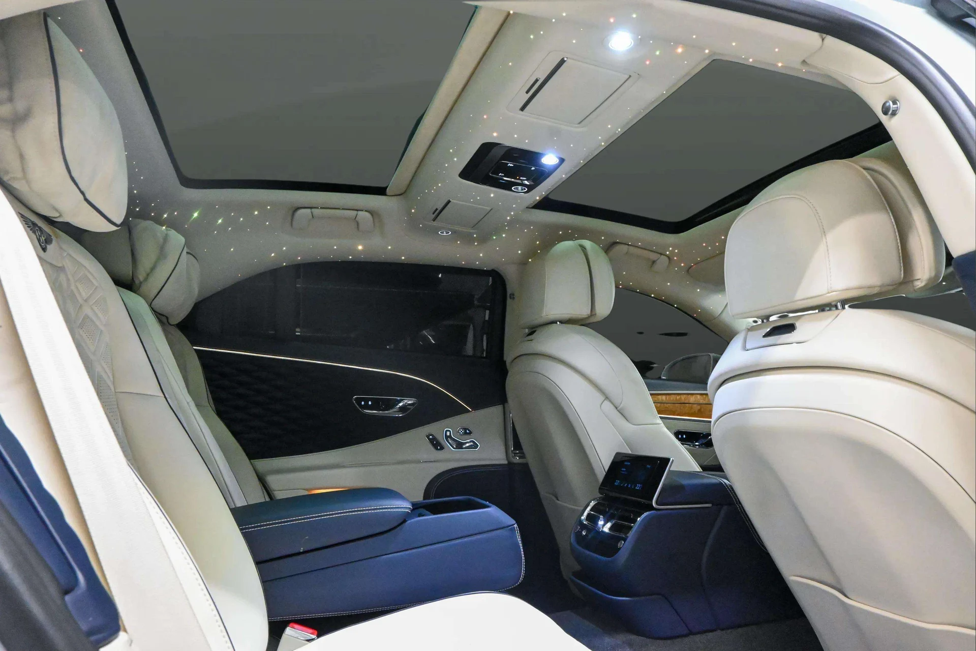 mph012_603396800_b9c2bb2a_d4f8_459a_8dce_5db8da27aaed_9e0ef6a03e