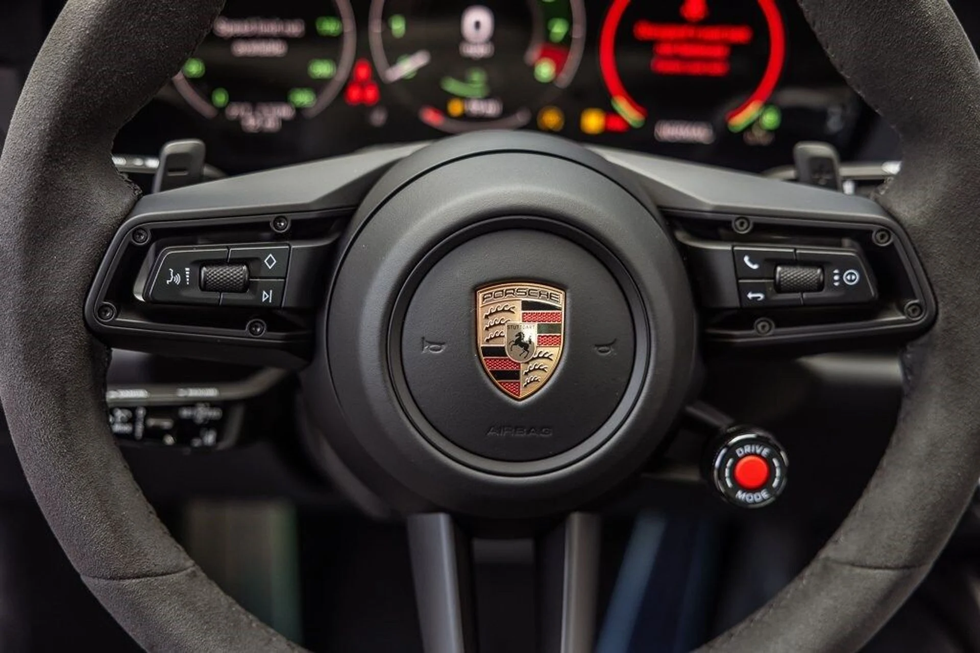 mph012_603814386_f0ef5ff439f93c96688e0a92f6a5d697x_7a4457935c