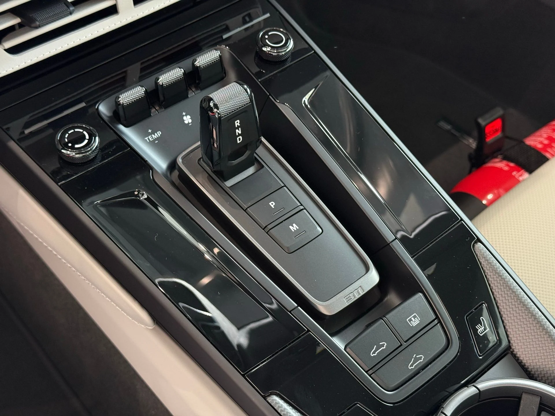 mph012_607000685_f56604da69565af0ab12e8a5b94f642b_4cb7d4dbe3