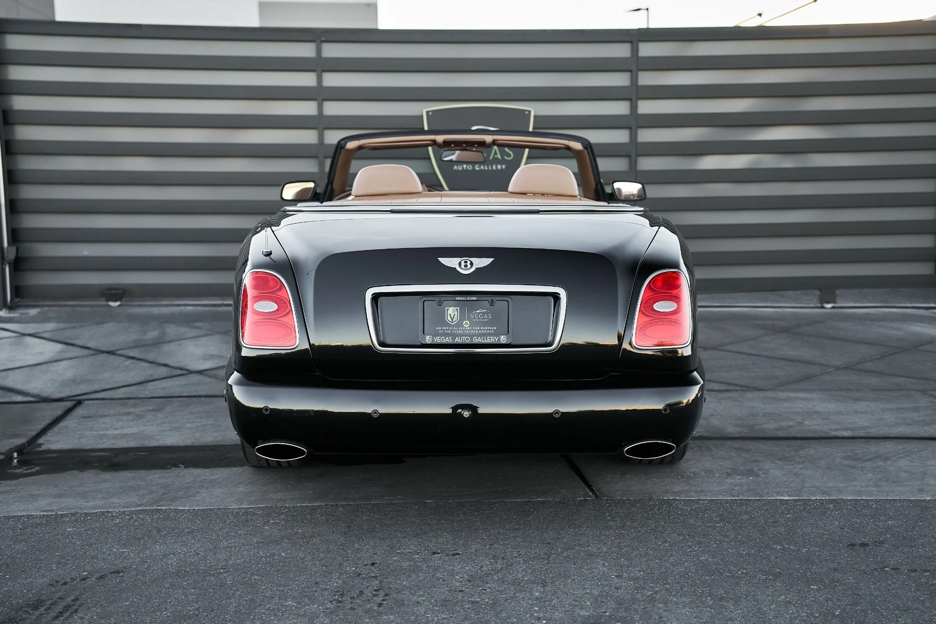 mph012_609959056_Used_2009_Bentley_Azure_Base_1765906117_350ab7cc1d