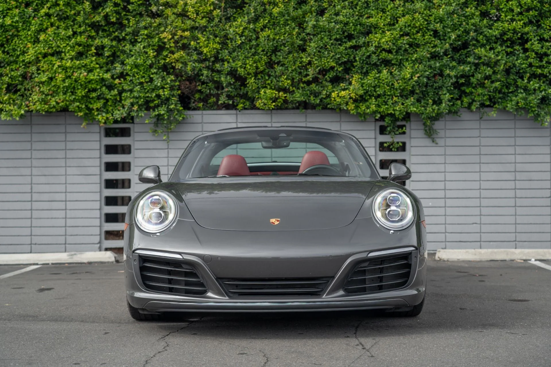 mph012_611293231_Used_2017_Porsche_911_Targa_4_S_1761592215_5bb344e76d