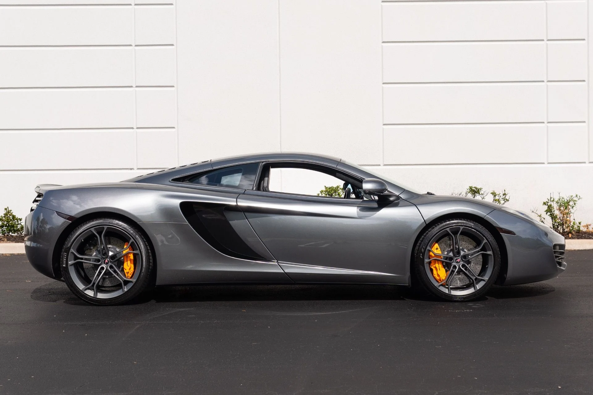 mph012_6117178_Used_2012_Mc_Laren_MP_4_12_C_1779851241_ef6f790977