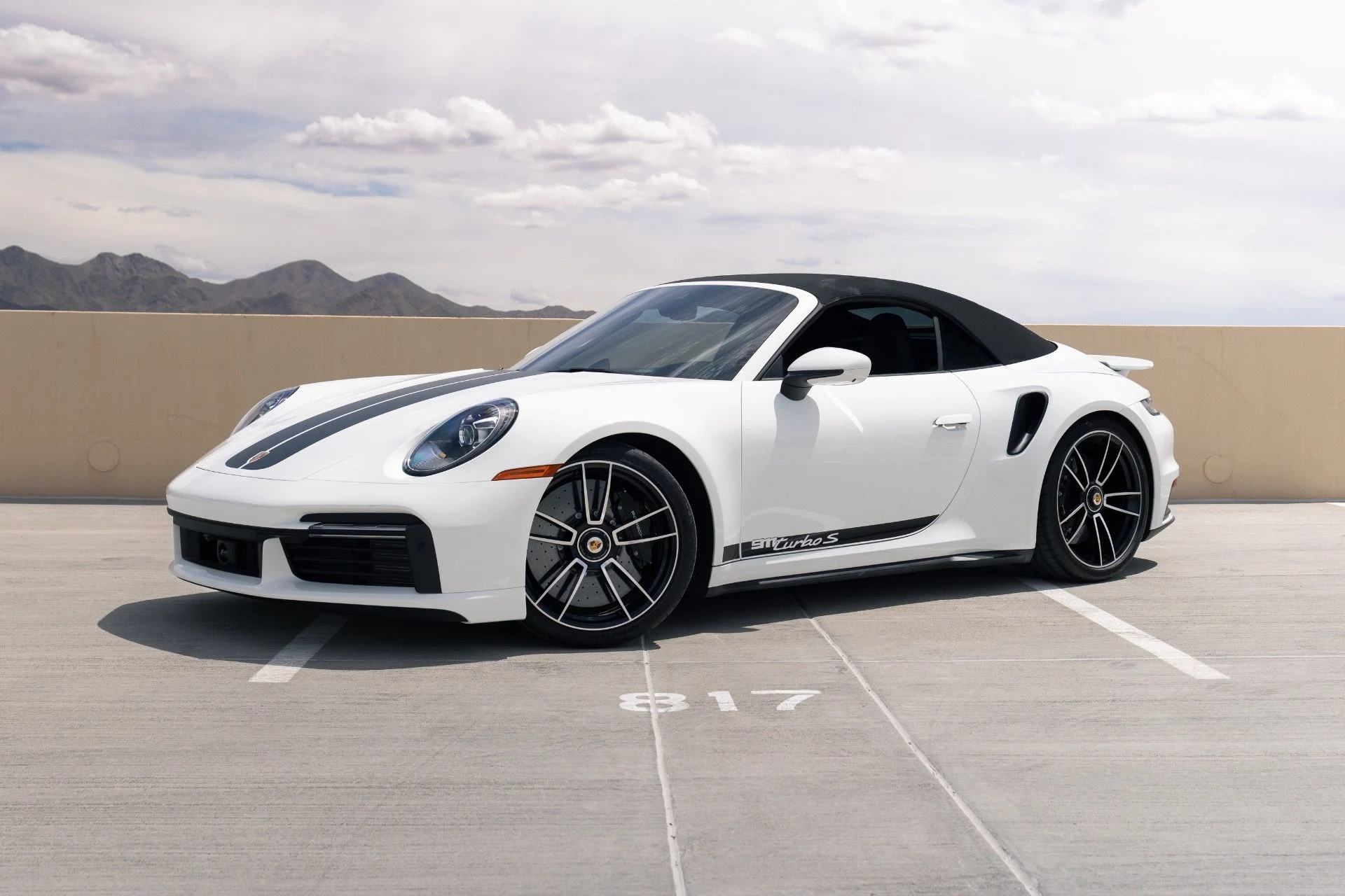 mph012_616388712_Used_2025_Porsche_911_Turbo_S_1776200682_ad3cecc669