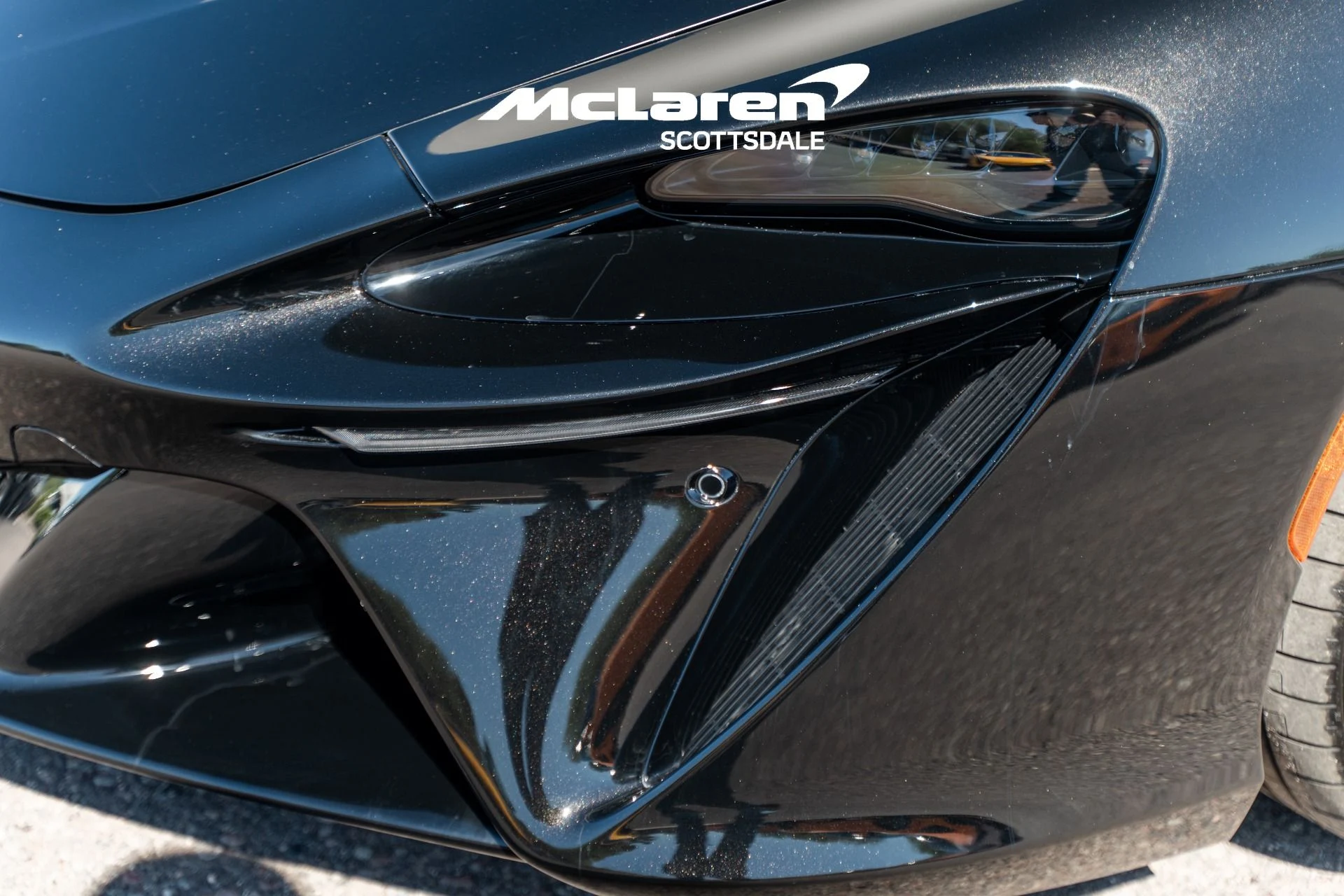 mph012_626536572_Used_2025_MCLAREN_ARTURA_1759477334_407adcaf72