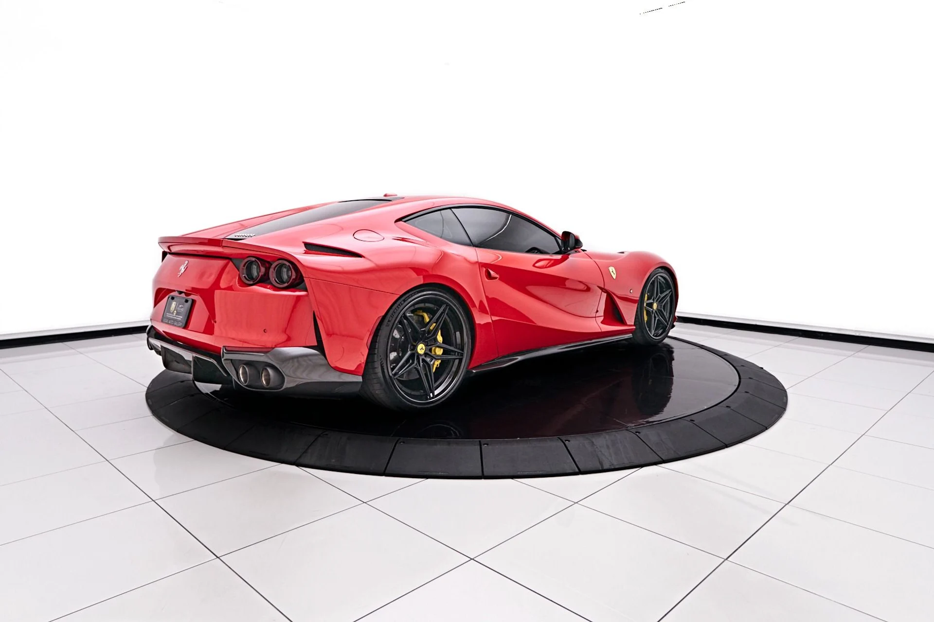 mph012_626927667_Used_2018_Ferrari_812_Superfast_Base_1746047538_b266264f60