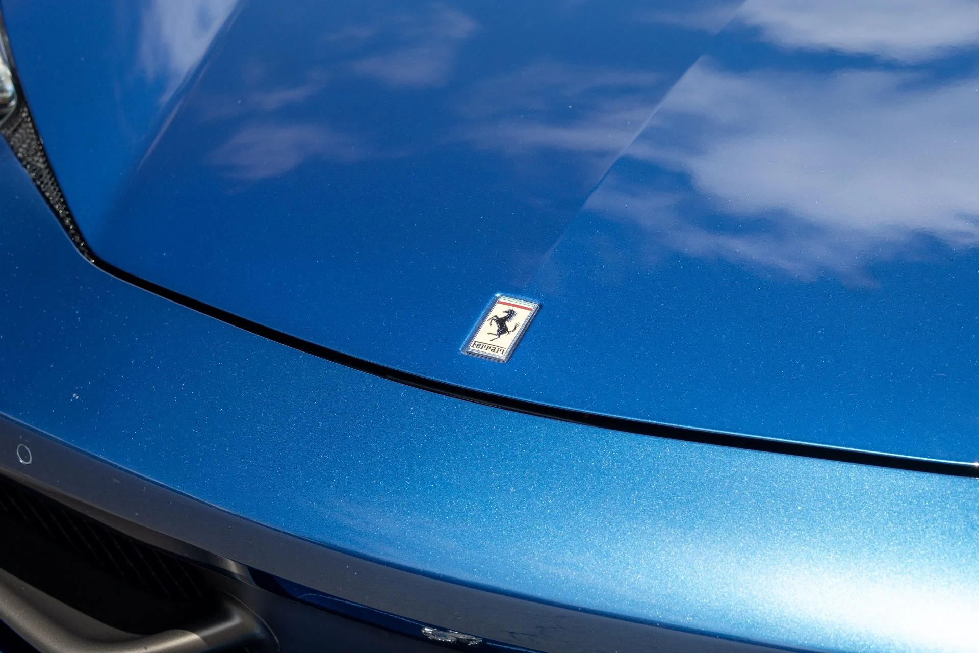mph012_630123559_Used_2014_Ferrari_458_Spider_1757965695_e54e1cbd8a