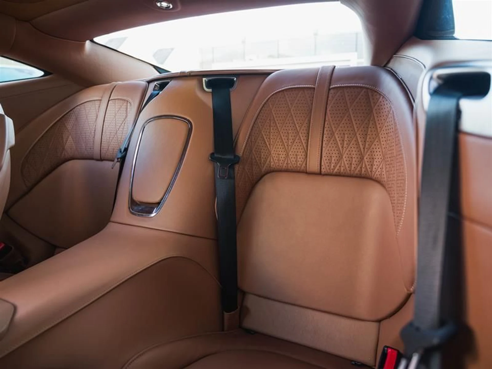 mph012_639104047_5rpcxorm_9eaeb7ad03