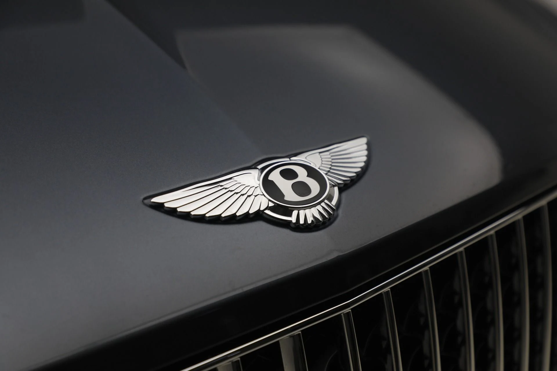 mph012_643025467_Used_2026_Bentley_Bentayga_EWB_Azure_V8_1788463015_022e32343d
