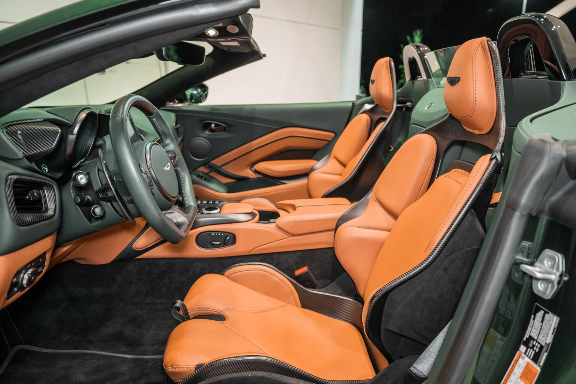 mph012_647609343_Used_2023_Aston_Martin_Vantage_V12_1787760014_e9059aec4c